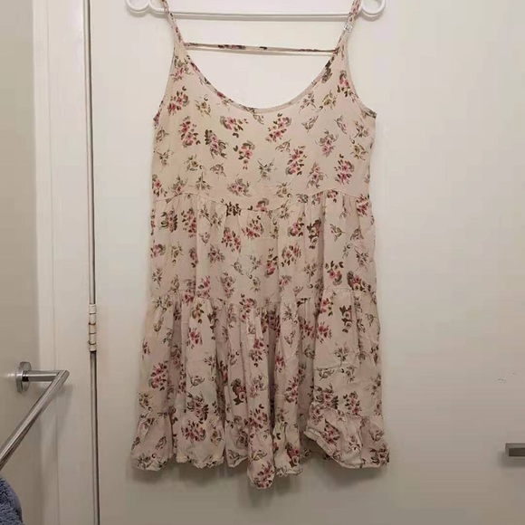 Brandy Melville floral dress SZ small - Picture 1 of 4